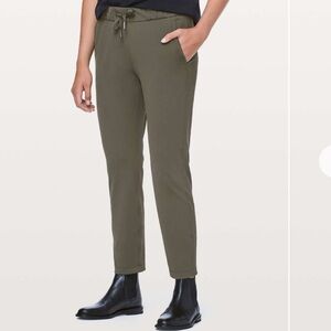 Lululemon Size 4 On The Fly Pant